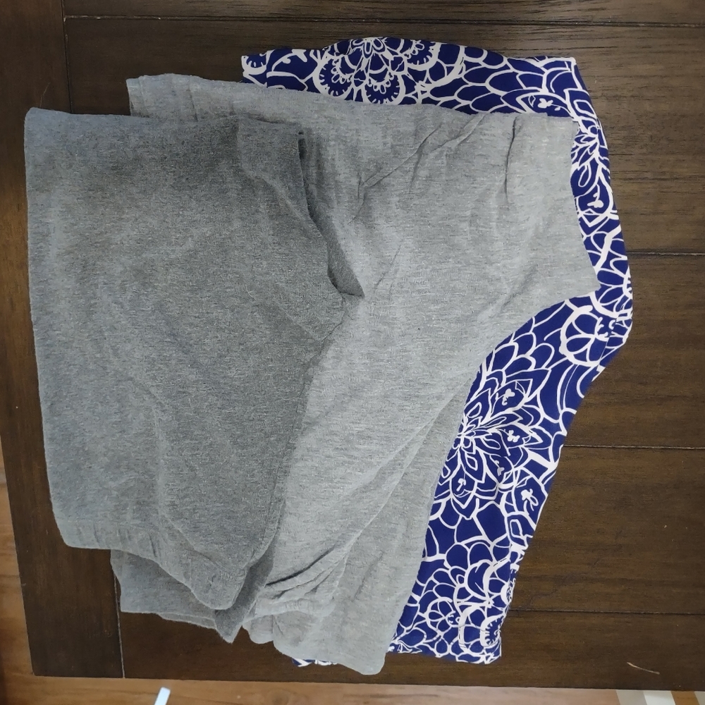 *5 for $20* - three pair of Capri pants M/L